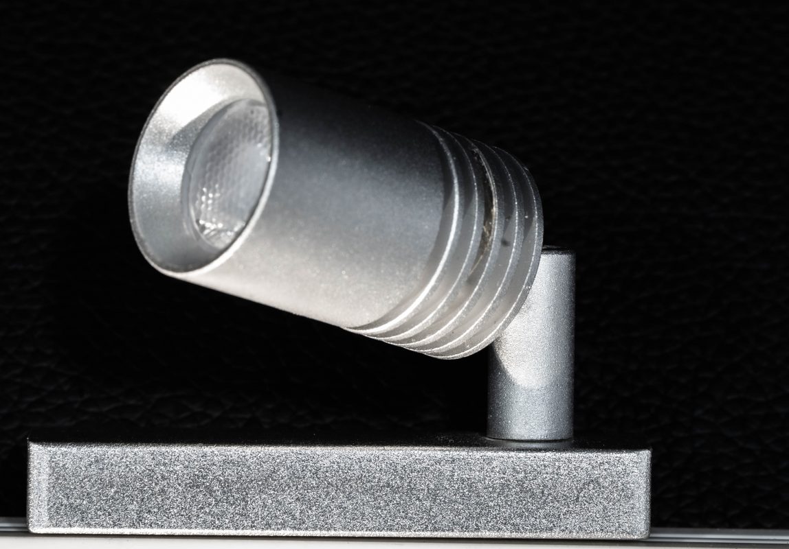 Đèn Ray Mini Chiếu Tủ Trưng Bày 3W